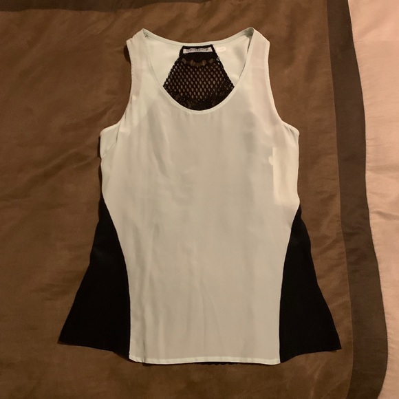 NWT Sjobeck Tank - Picture 2 of 5